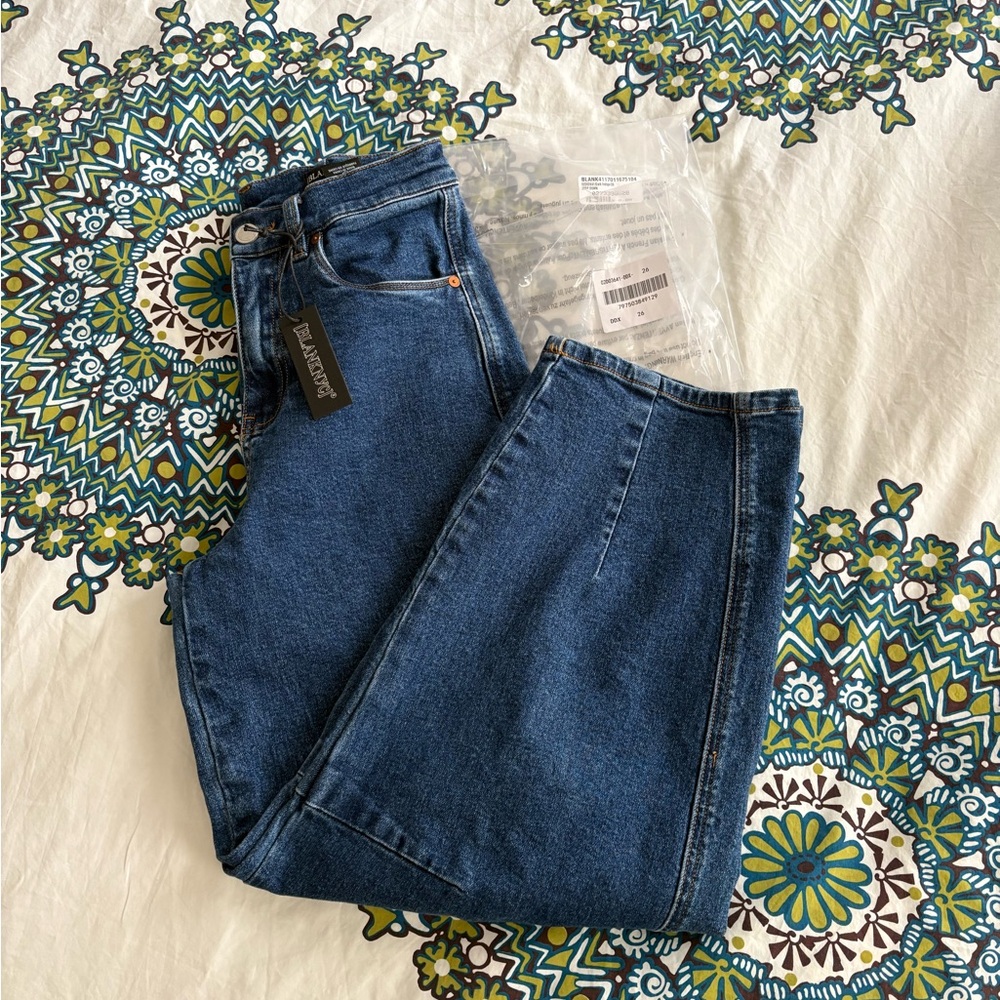 BLANKNYC
Deep Down Jeans - Picture 5 of 10